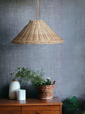 mahe-homeware-topi-lampa-rattanowa-scandi-mala-nad-komoda-vintage