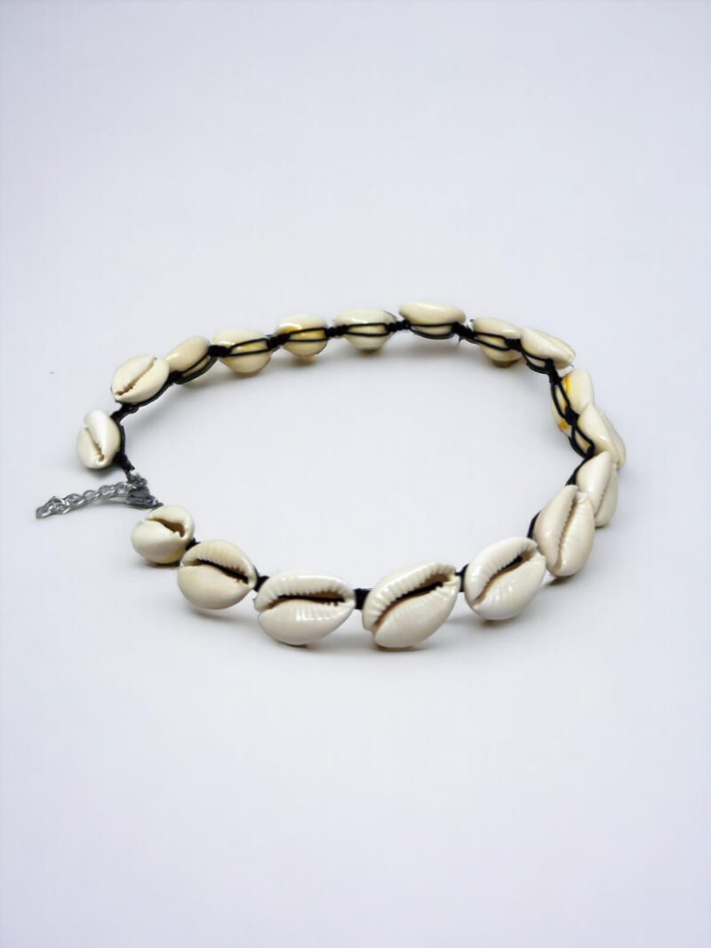 naszyjnik-z-muszelek-CS-MM-NSZ-BL-01