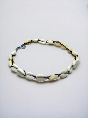 naszyjnik-z-muszelek-CS-MM-NSZ-BL-02