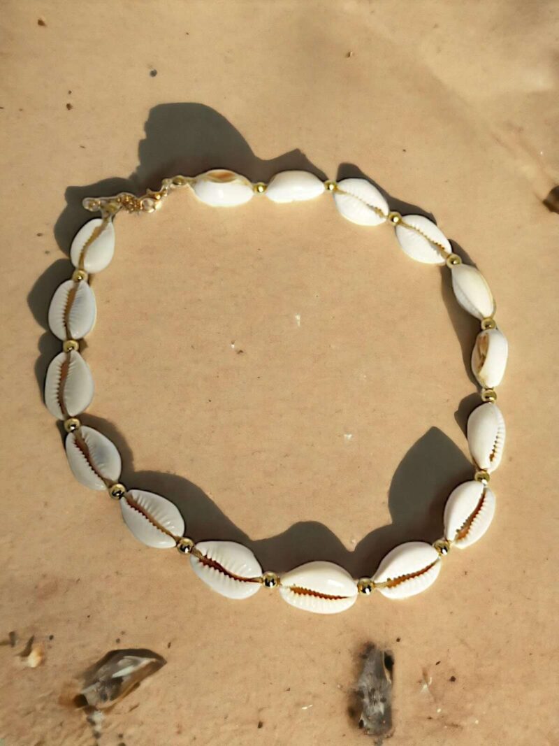 fluuba-sandy-harmony-choker-z-muszelek-jasny-sznurek-03