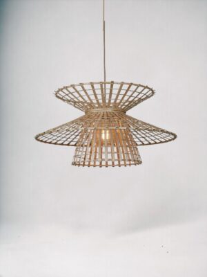 Lampa wisząca Machu Picchu od Good&Mojo w naturalnym kolorze.